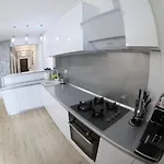 Nicho 2 Bucurestii Noi Bukareszt