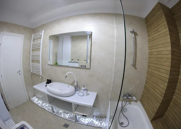 Nicho 2 Bucurestii Noi *