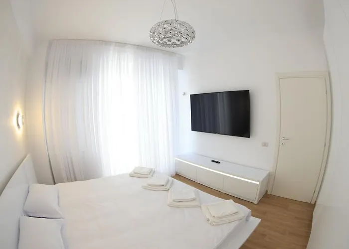 Nicho 2 Bucurestii Noi