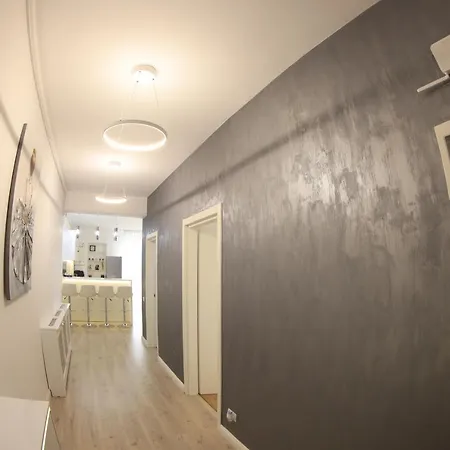 Nicho 2 Bucurestii Noi * Бухарест