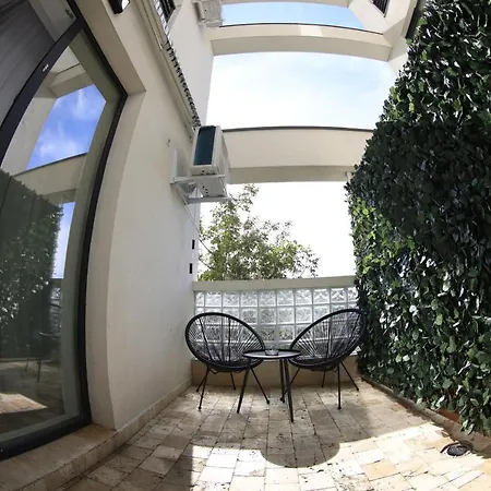 Nicho 2 Bucurestii Noi Бухарест